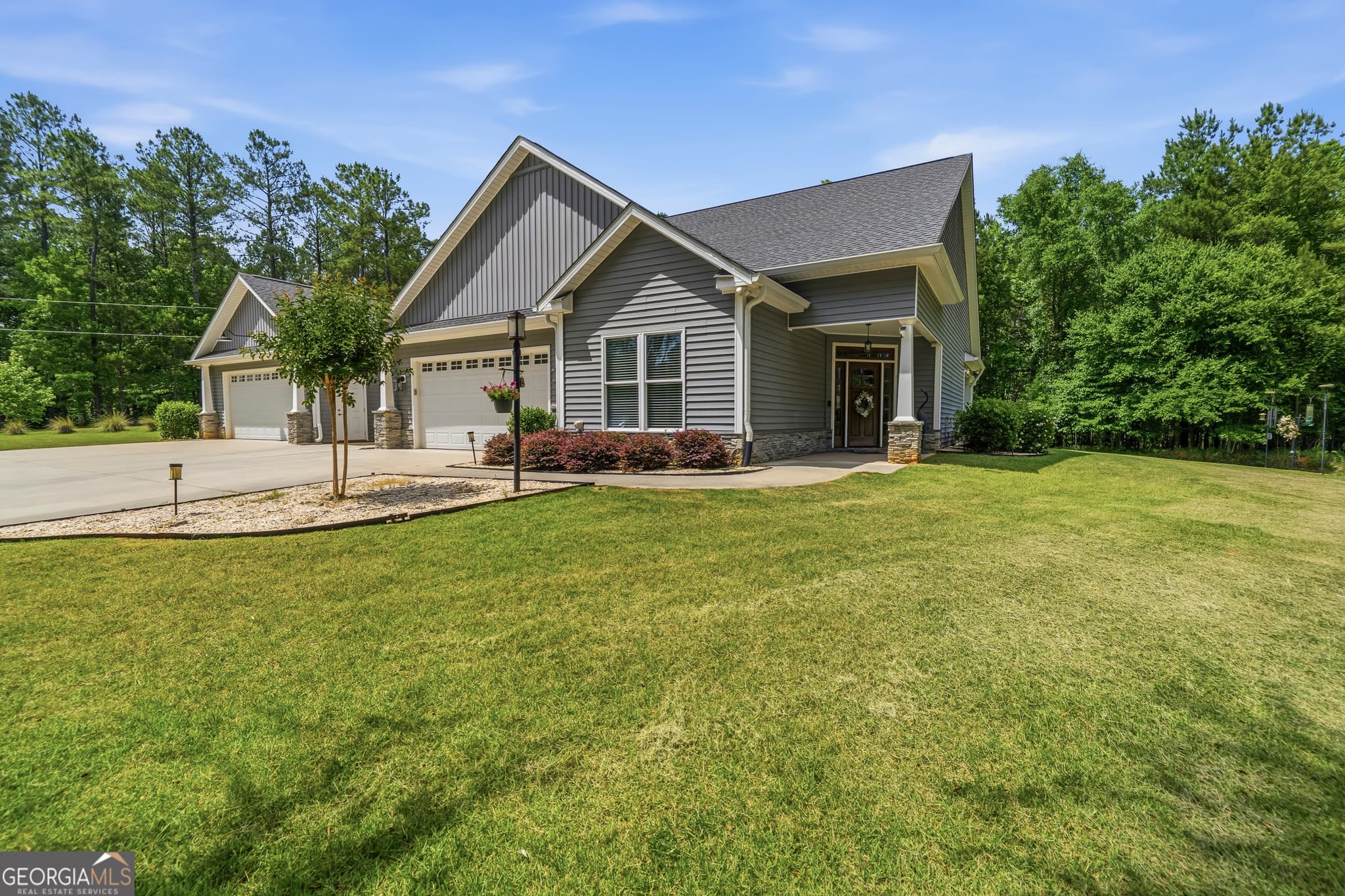 2 bedroom, 2 bathroom, 1,582 sq ft single family residence for sale at 393 Scuffleboro Road, Eatonton, GA 31024 — photo 5