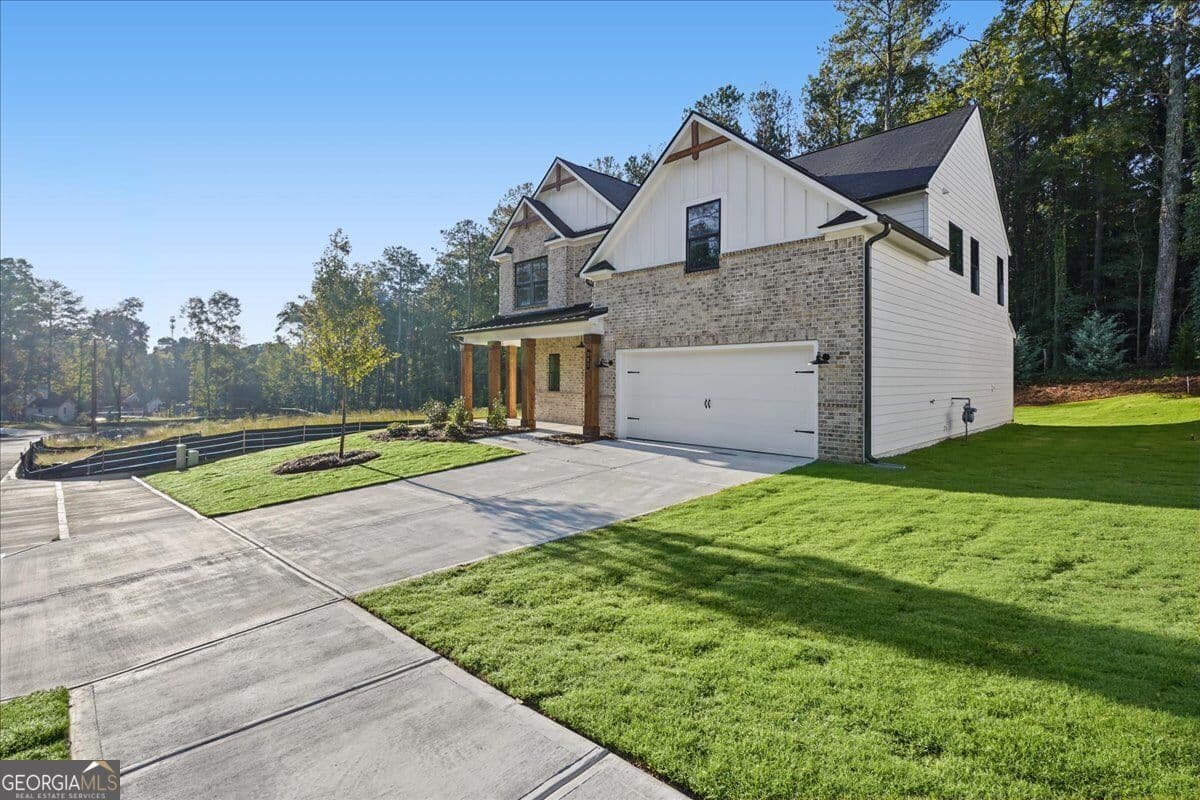 4 bedroom, 2.5 bathroom, 2,272 sq ft single family residence for sale at 361 Waterbluff Drive, Mableton, GA 30126 — photo 3