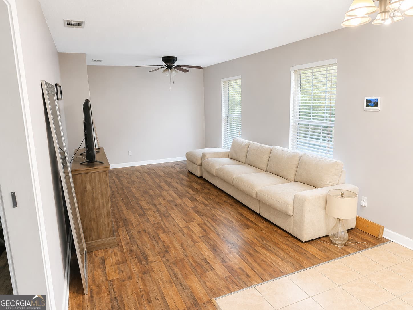 3 bedroom, 2 bathroom, 1,587 sq ft single family residence for sale at 304 Floyd Street, Hinesville, GA 31313 — photo 3