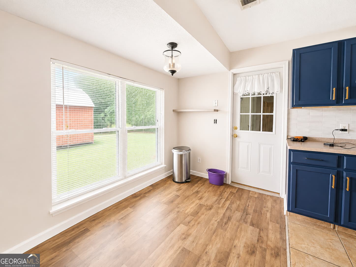 3 bedroom, 2 bathroom, 1,587 sq ft single family residence for sale at 304 Floyd Street, Hinesville, GA 31313 — photo 8