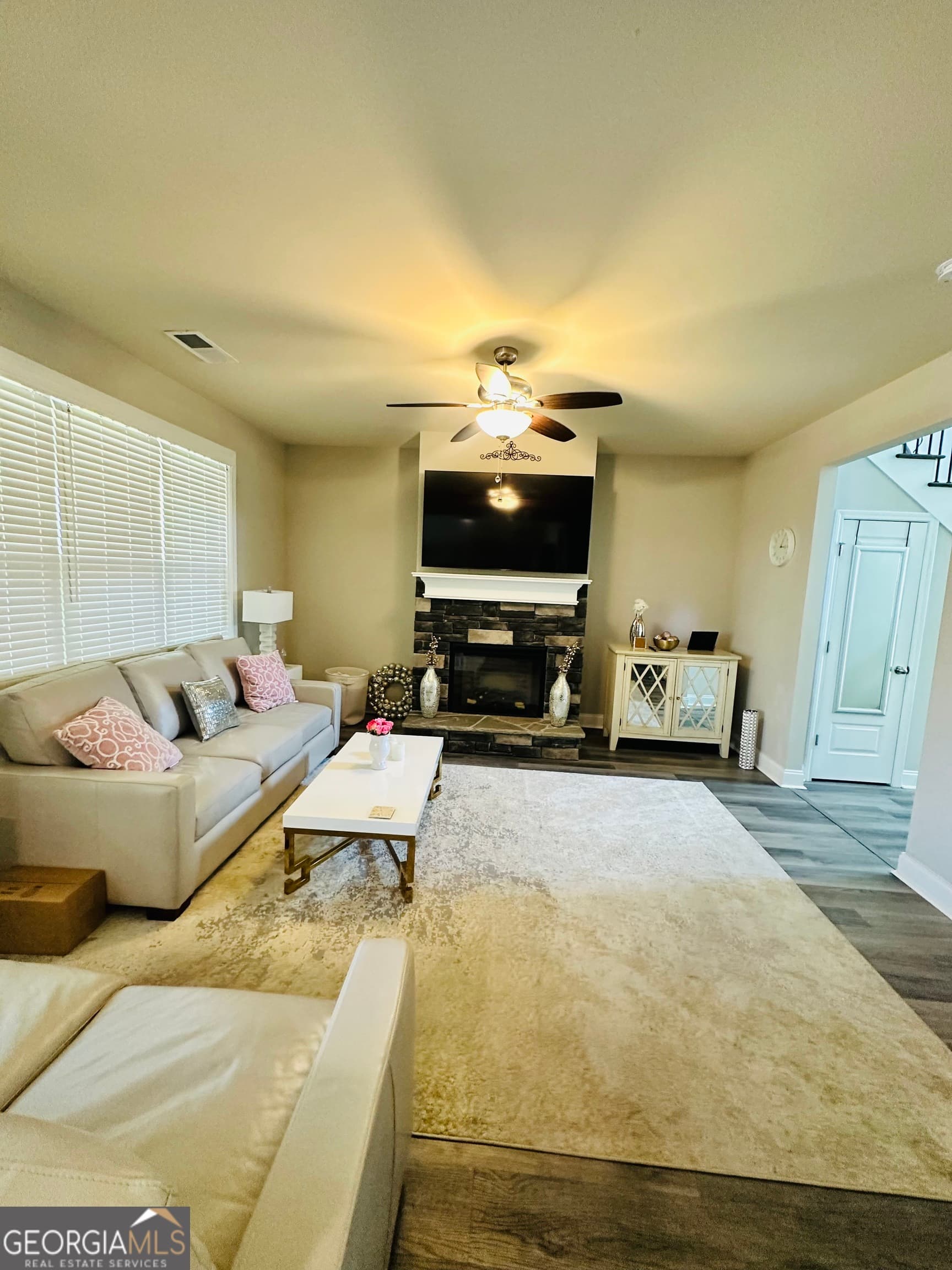4 bedroom, 2.5 bathroom, 2,067 sq ft single family residence for sale at 122 Bramble Way, Griffin, GA 30224 — photo 2