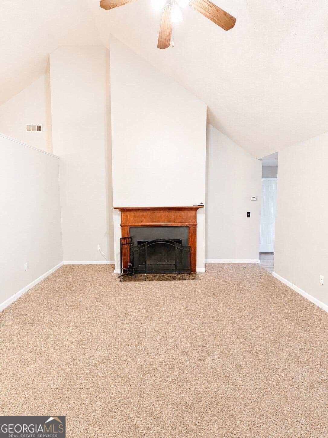 4 bedroom, 3 bathroom, 1,396 sq ft single family residence for rent at 514 Shaggy Hickory Trail, Palmetto, GA 30268 for $1,650 a month — photo 3