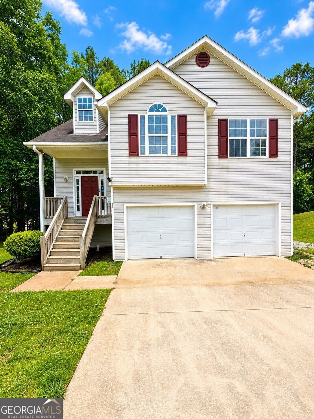 4 bedroom, 3 bathroom, 1,396 sq ft single family residence for rent at 514 Shaggy Hickory Trail, Palmetto, GA 30268 for $1,650 a month