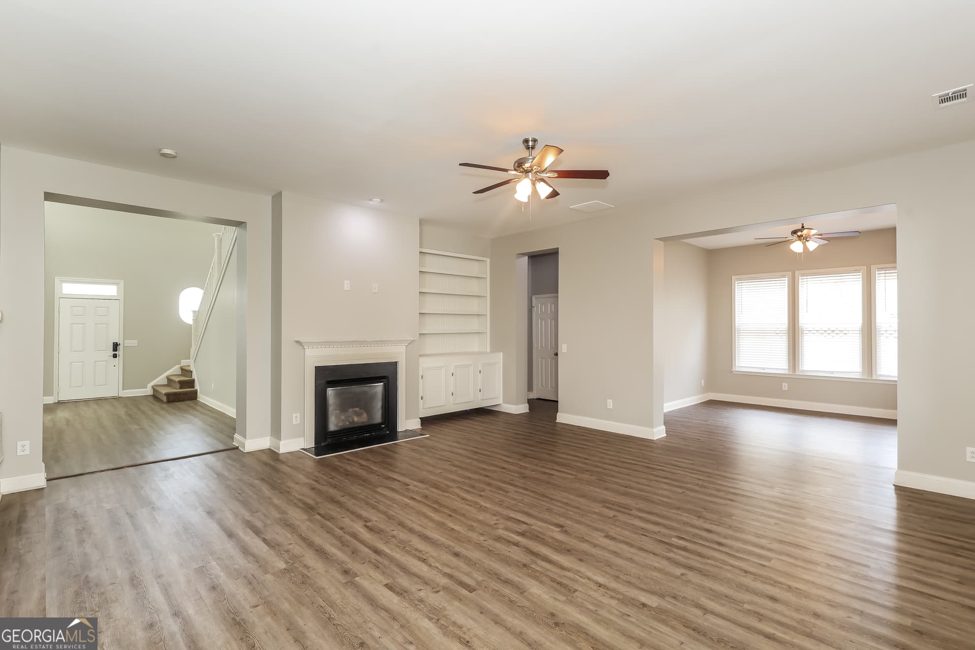 4 bedroom, 3 bathroom, 4,272 sq ft single family residence for sale at 7461 Mistydawn Drive, Fairburn, GA 30213 — photo 3