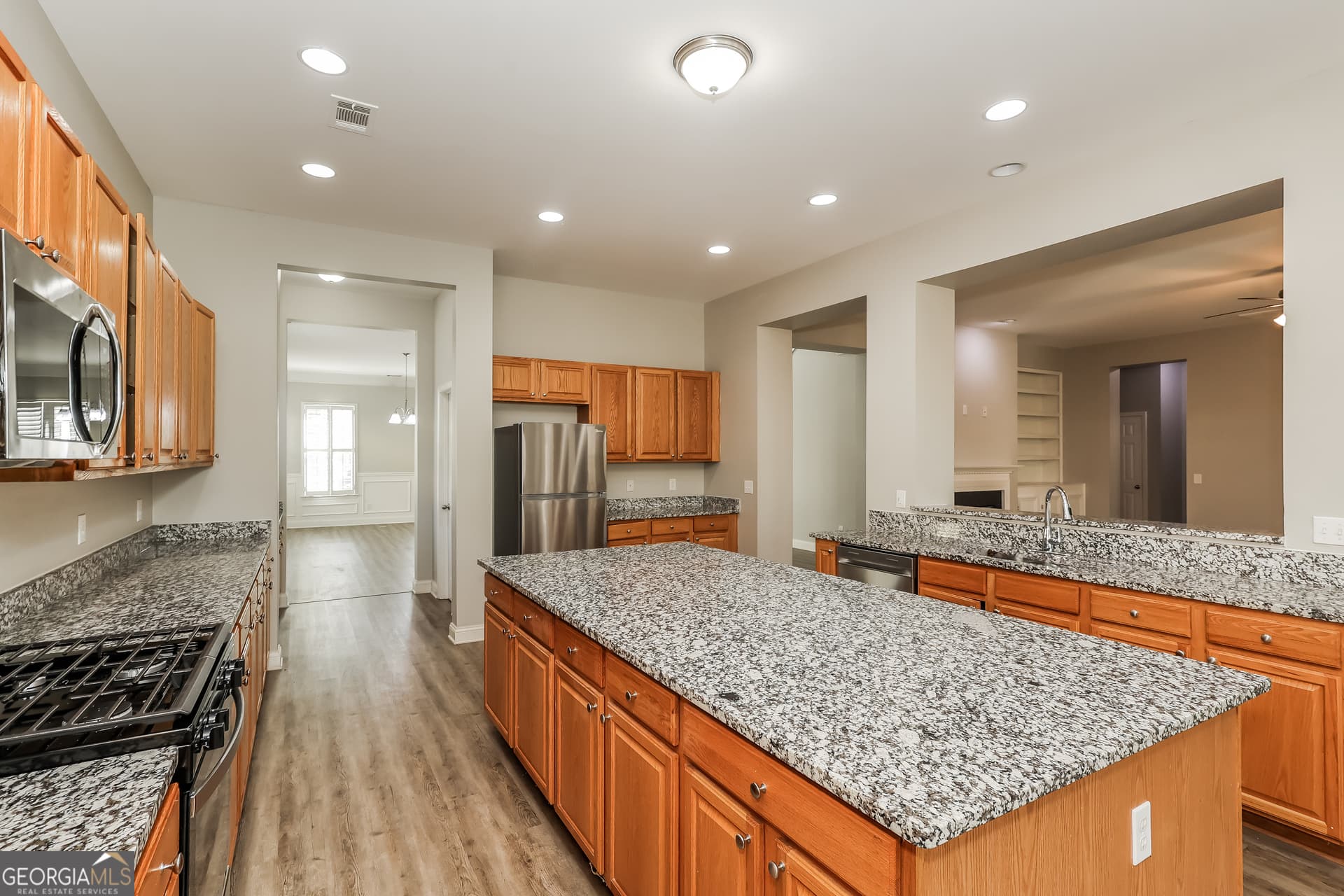 4 bedroom, 3 bathroom, 4,272 sq ft single family residence for sale at 7461 Mistydawn Drive, Fairburn, GA 30213 — photo 8
