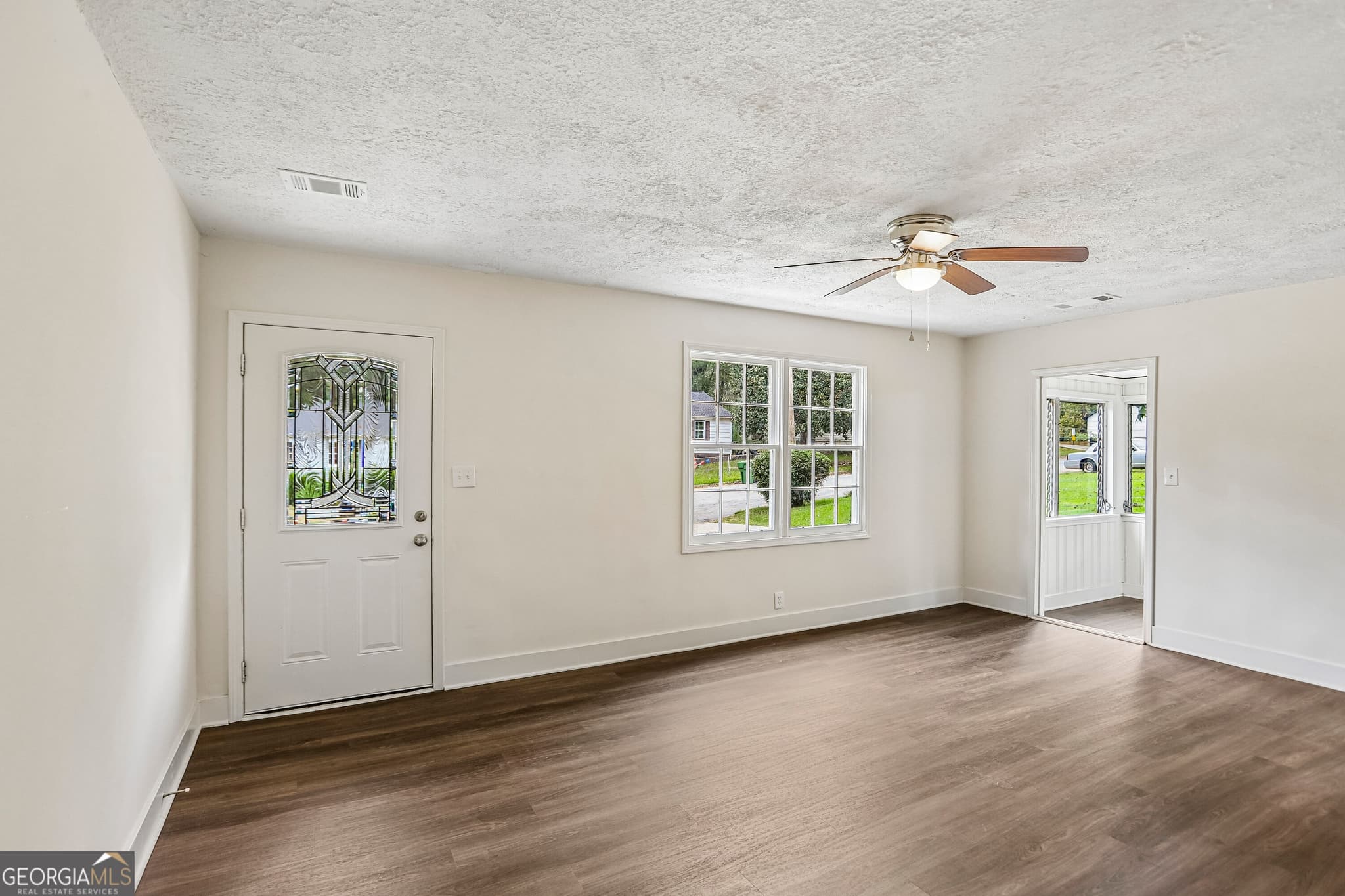 2 bedroom, 1 bathroom, 1,252 sq ft single family residence for sale at 1330 Lynford Drive, Atlanta, GA 30310 — photo 8