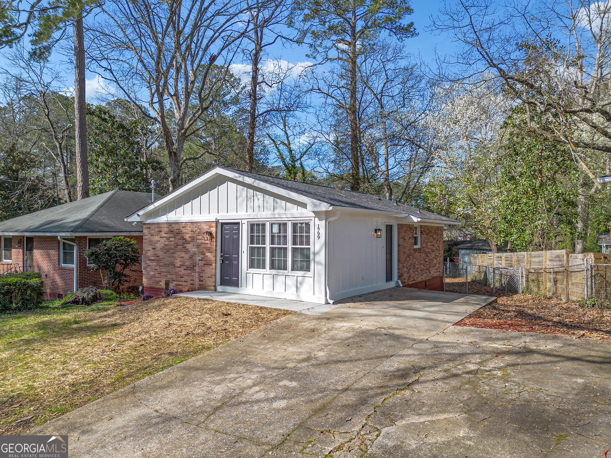 4 bedroom, 2 bathroom, 1,125 sq ft single family residence for rent at 1799 Shirley Street, Atlanta, GA 30310 for $1,900 a month — photo 2