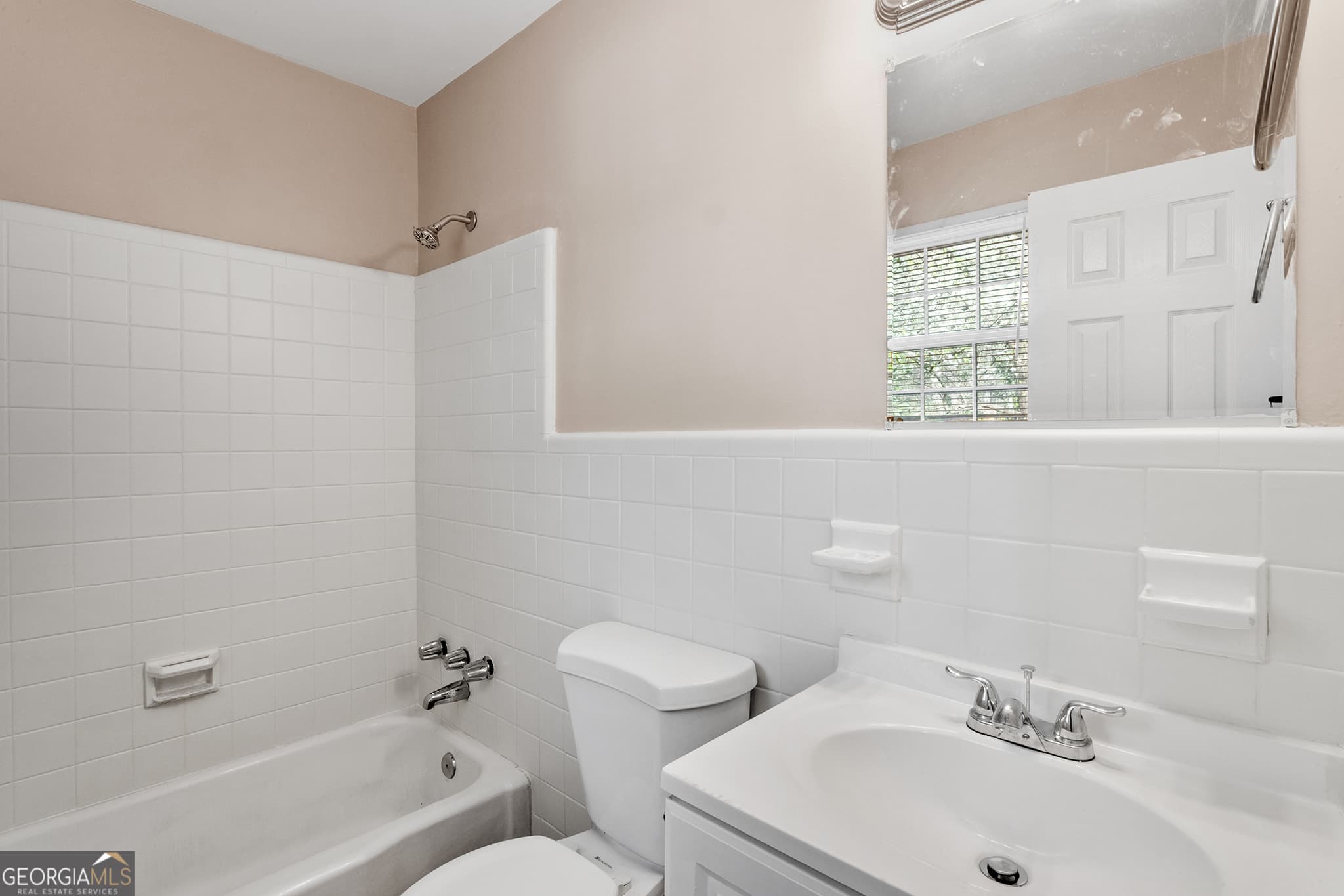 4 bedroom, 2 bathroom, 1,125 sq ft single family residence for rent at 1799 Shirley Street, Atlanta, GA 30310 for $1,900 a month — photo 9