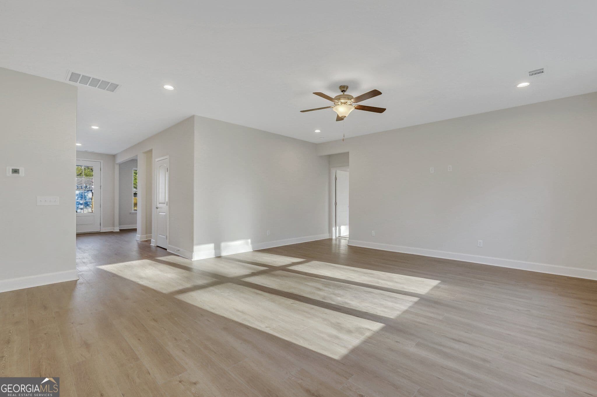 5 bedroom, 3.5 bathroom, 3,594 sq ft single family residence for sale at 423 Northshore Drive, Kingsland, GA 31548 — photo 5