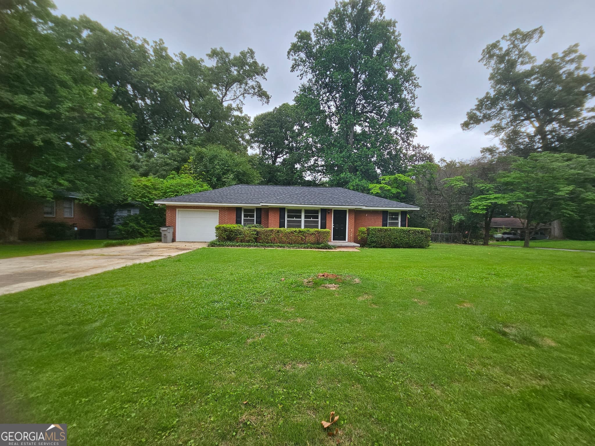 3 bedroom, 1 bathroom, 1,311 sq ft single family residence sold at 102 Dogwood Drive, Lagrange, GA 30241