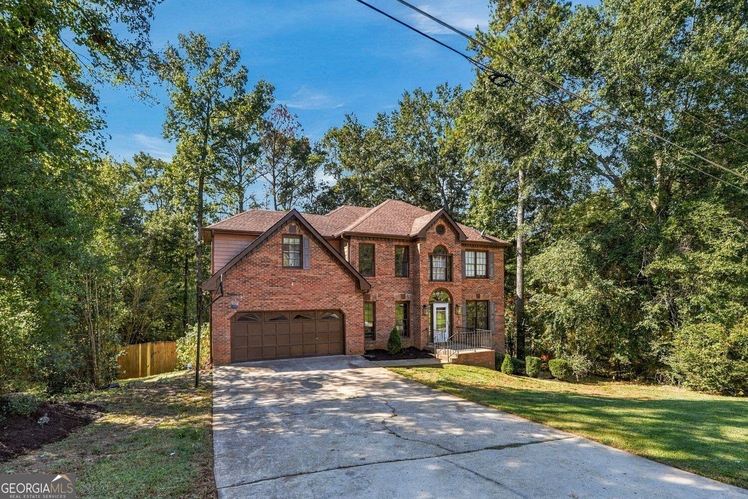 4 bedroom, 2.5 bathroom, 3,690 sq ft single family residence for sale at 3841 Mountain Way Cove, Snellville, GA 30039 — photo 2