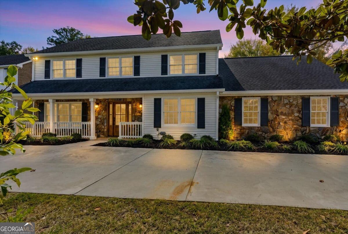 5 bedroom, 4.5 bathroom, 3,490 sq ft single family residence for sale at 1838 Christophers Trace, Macon, GA 31220 — photo 1 of 48