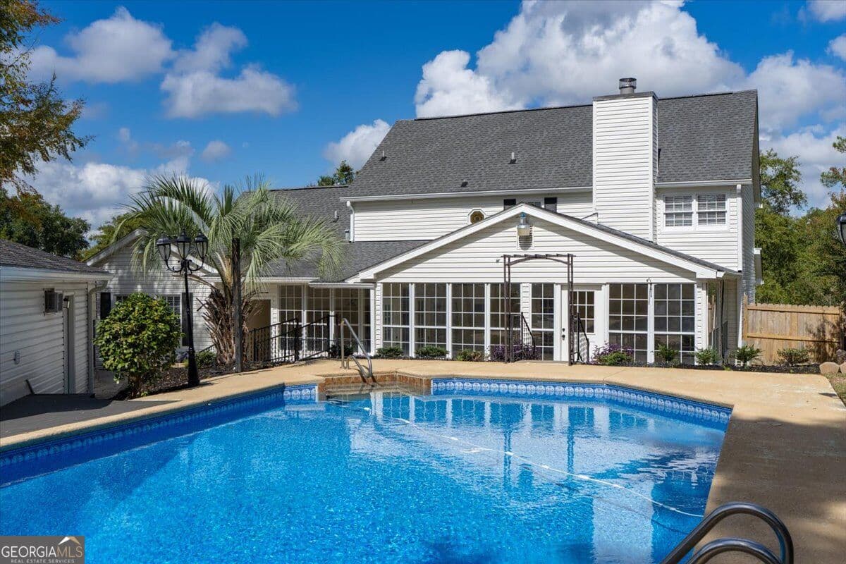 5 bedroom, 4.5 bathroom, 3,490 sq ft single family residence for sale at 1838 Christophers Trace, Macon, GA 31220 — photo 4