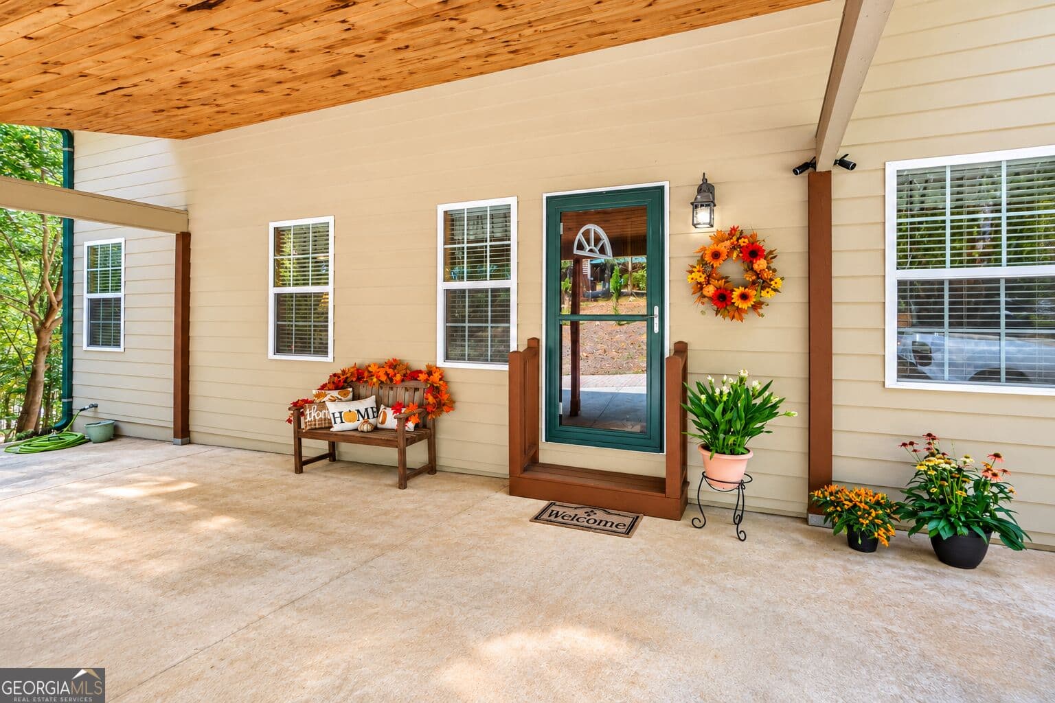 4 bedroom, 3 bathroom, 2,668 sq ft cabin,single family residence for sale at 1713 Panorama Drive 37, Sautee Nacoochee, GA 30571 — photo 7