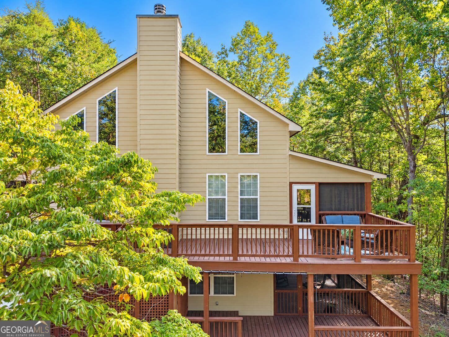 4 bedroom, 3 bathroom, 2,668 sq ft cabin,single family residence for sale at 1713 Panorama Drive 37, Sautee Nacoochee, GA 30571 — photo 4