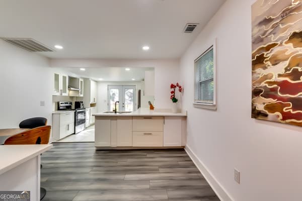 3 bedroom, 2 bathroom, 801 sq ft single family residence for sale at 2876 Randall Street, East Point, GA 30344 — photo 7