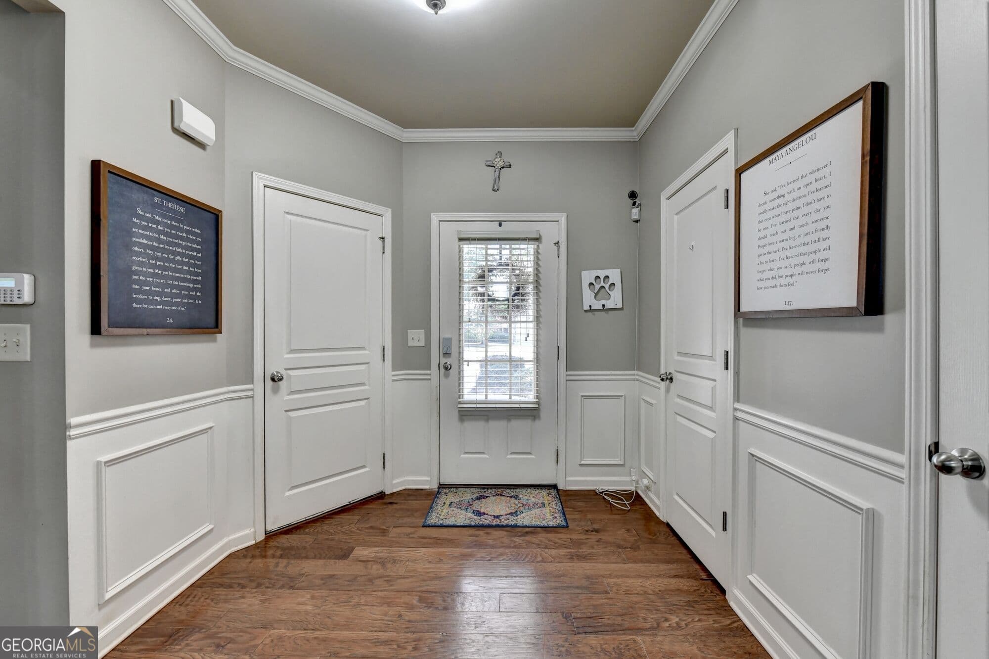 3 bedroom, 2.5 bathroom, 2,120 sq ft townhouse for sale at 5880 Vista Brook Drive, Suwanee, GA 30024 — photo 6