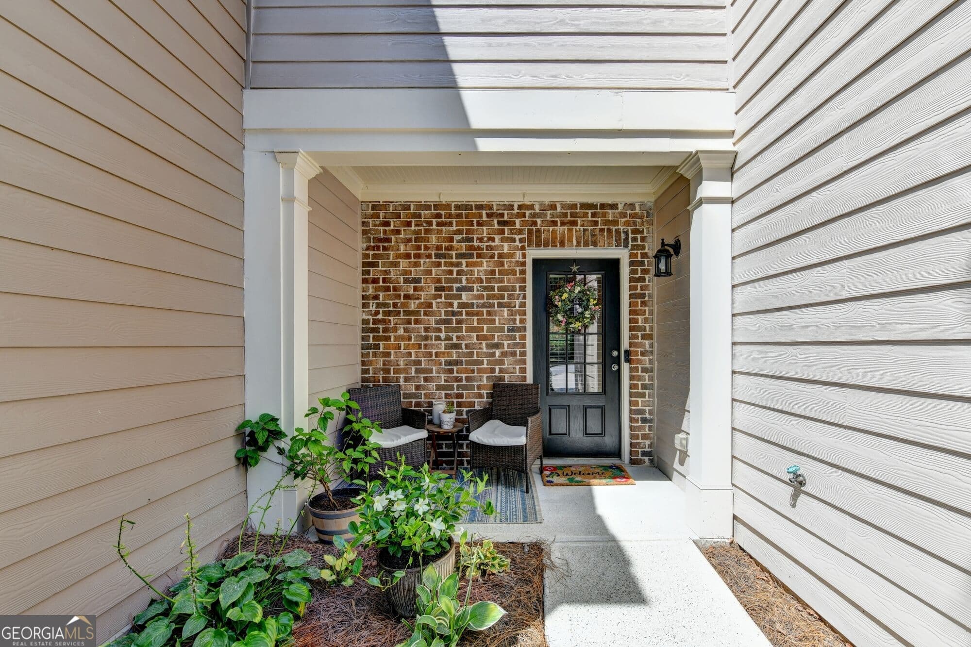 3 bedroom, 2.5 bathroom, 2,120 sq ft townhouse for sale at 5880 Vista Brook Drive, Suwanee, GA 30024 — photo 5