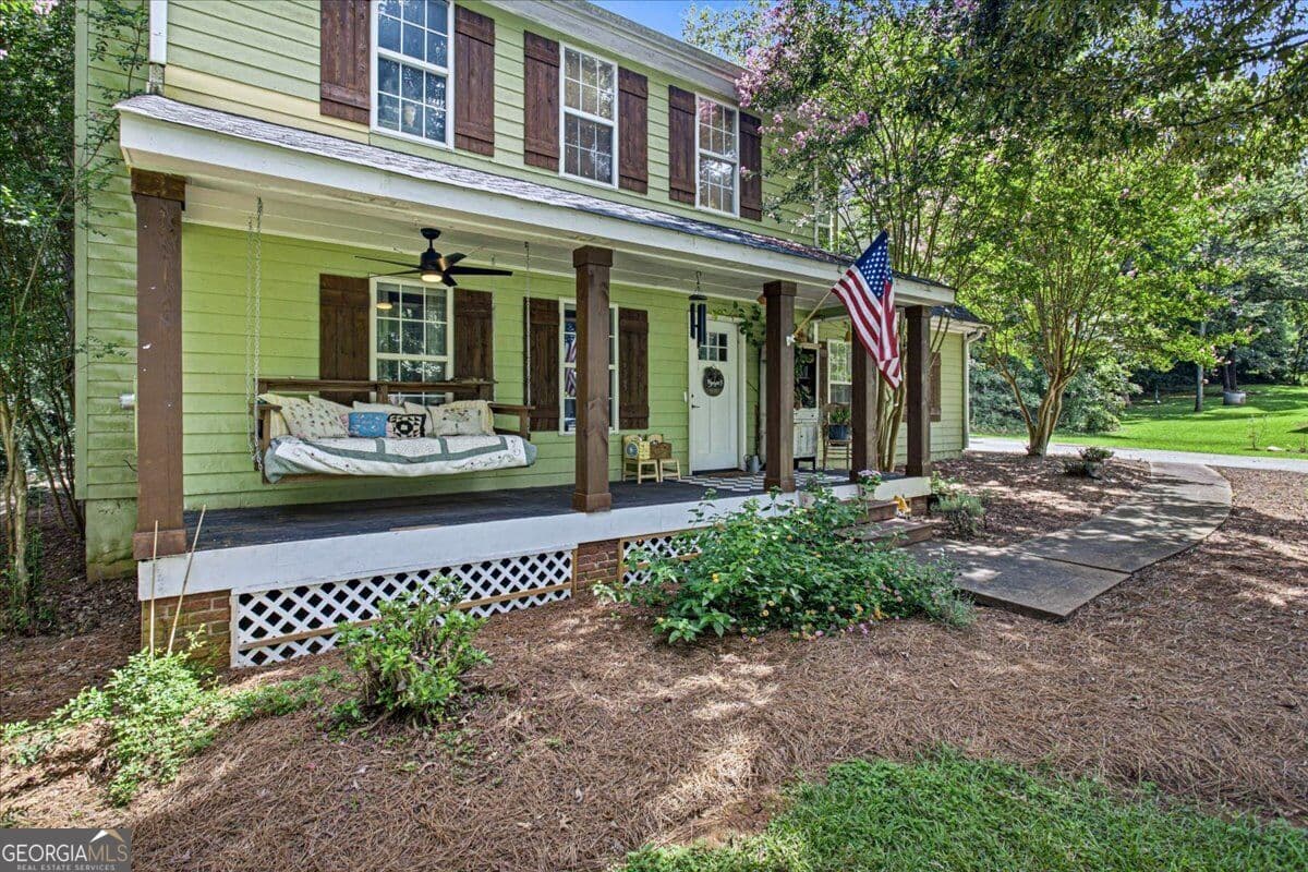 4 bedroom, 2.5 bathroom, 1,672 sq ft single family residence for sale at 110 Alcovy Way, Covington, GA 30014 — photo 3
