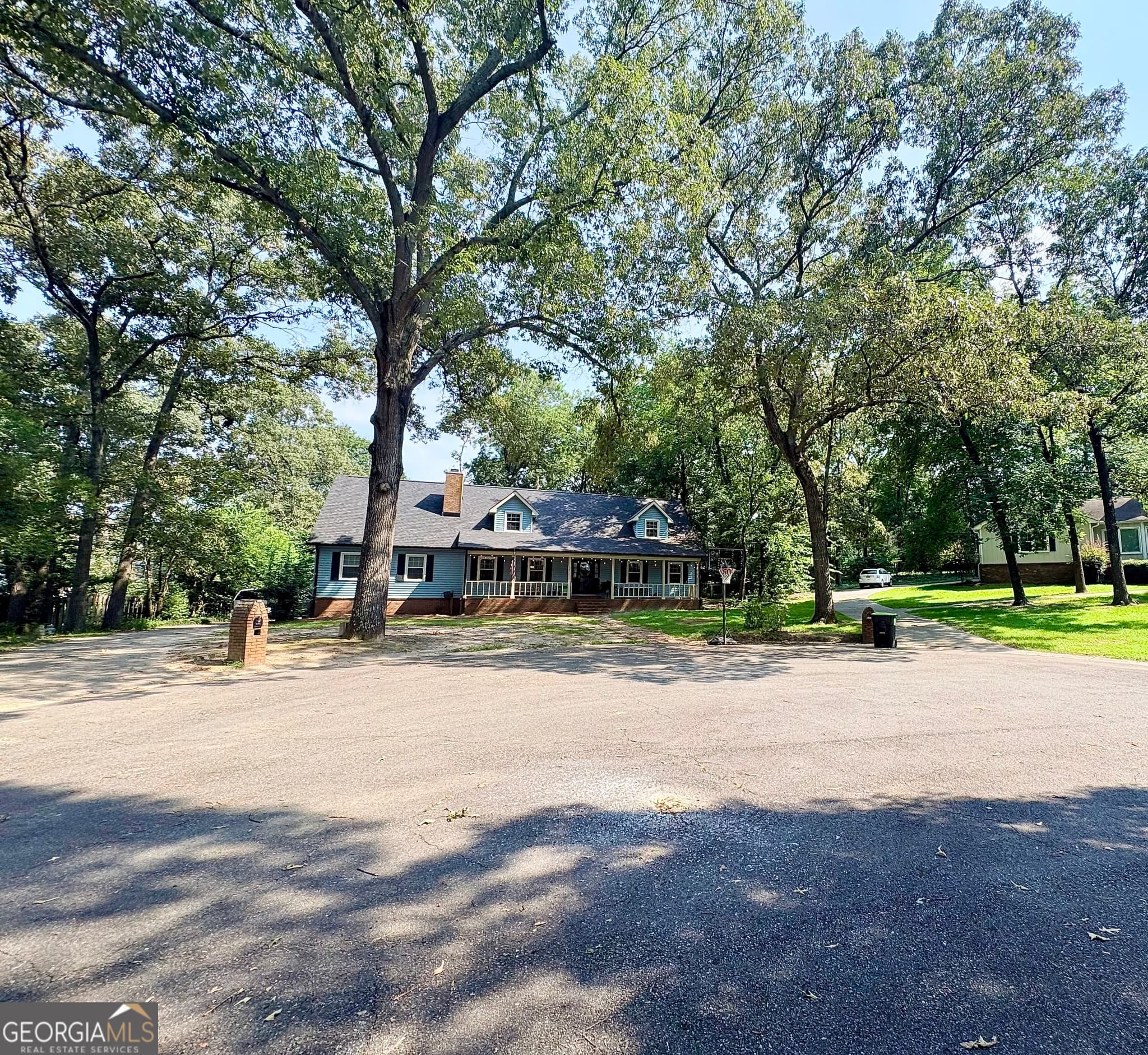 4 bedroom, 3.5 bathroom, 2,907 sq ft single family residence for sale at 102 Alpine Court, Warner Robins, GA 31088 — photo 2