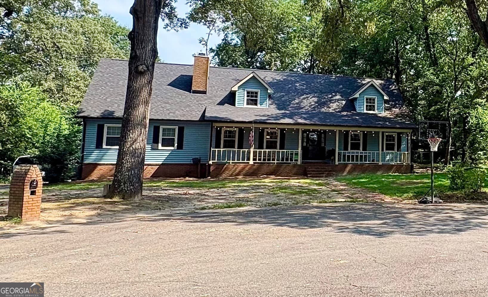 4 bedroom, 3.5 bathroom, 2,907 sq ft single family residence for sale at 102 Alpine Court, Warner Robins, GA 31088