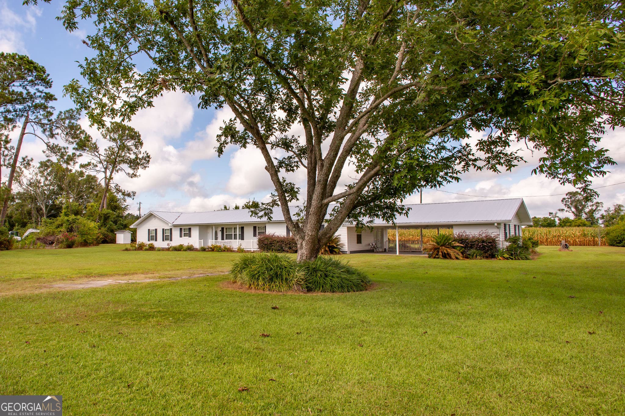 3 bedroom, 2 bathroom, 2,040 sq ft single family residence for sale at 596 Teakwood Road, Alma, GA 31510 — photo 9