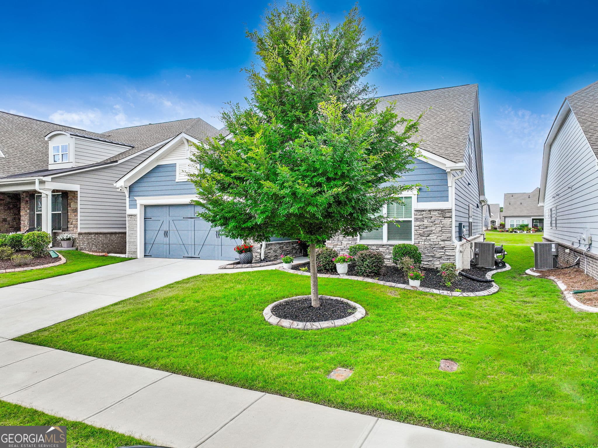 3 bedroom, 3 bathroom, 2,766 sq ft single family residence for sale at 532 Barlow Place, Grayson, GA 30017 — photo 4