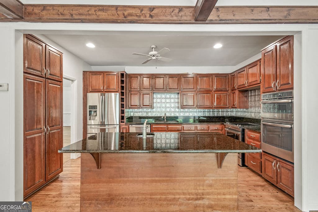 5 bedroom, 4 bathroom, 3,856 sq ft single family residence for sale at 230 Haynes Road, Moreland, GA 30259 — photo 9
