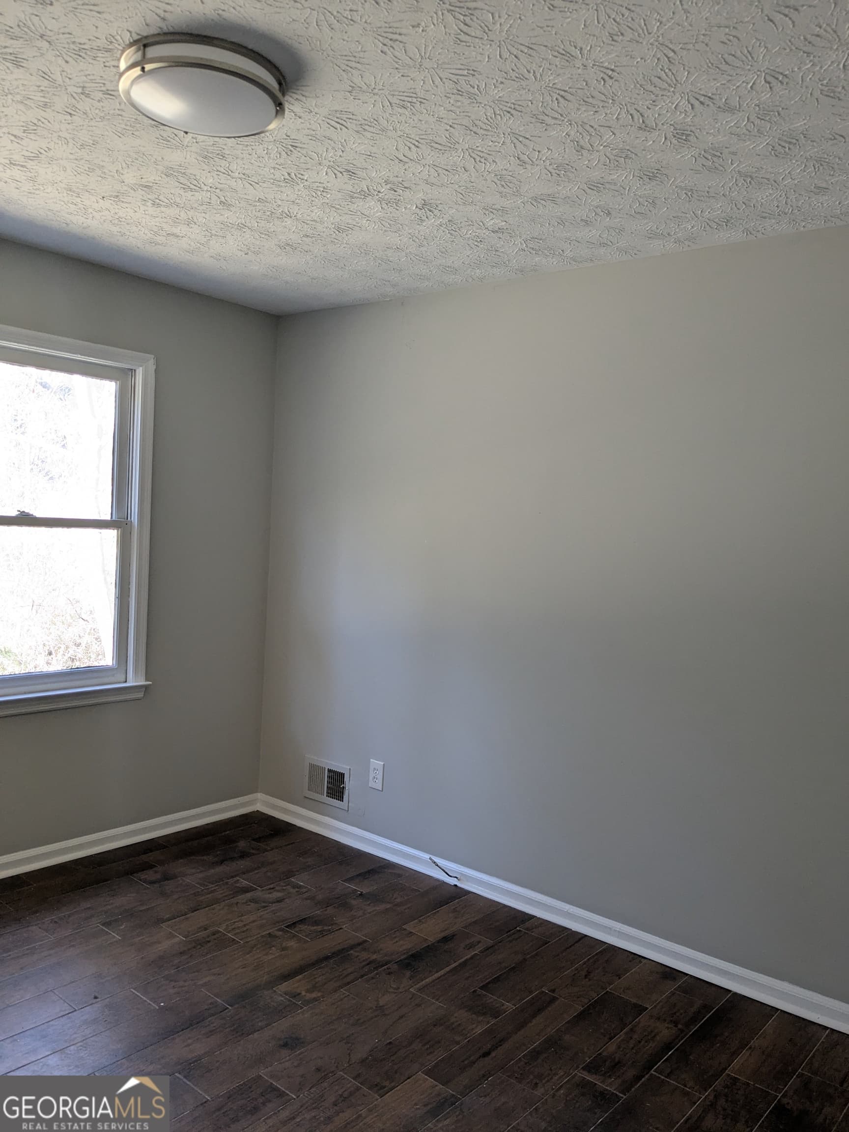 3 bedroom, 2 bathroom, 1,525 sq ft single family residence for sale at 9473 Hidden Hollow Trail, Jonesboro, GA 30236 — photo 7