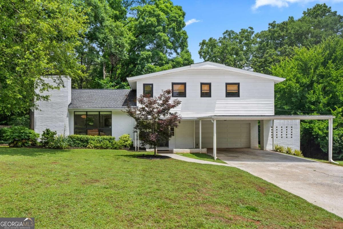 4 bedroom, 2.5 bathroom, 2,300 sq ft single family residence sold at 3036 Charlbury Place, Avondale Estates, GA 30002