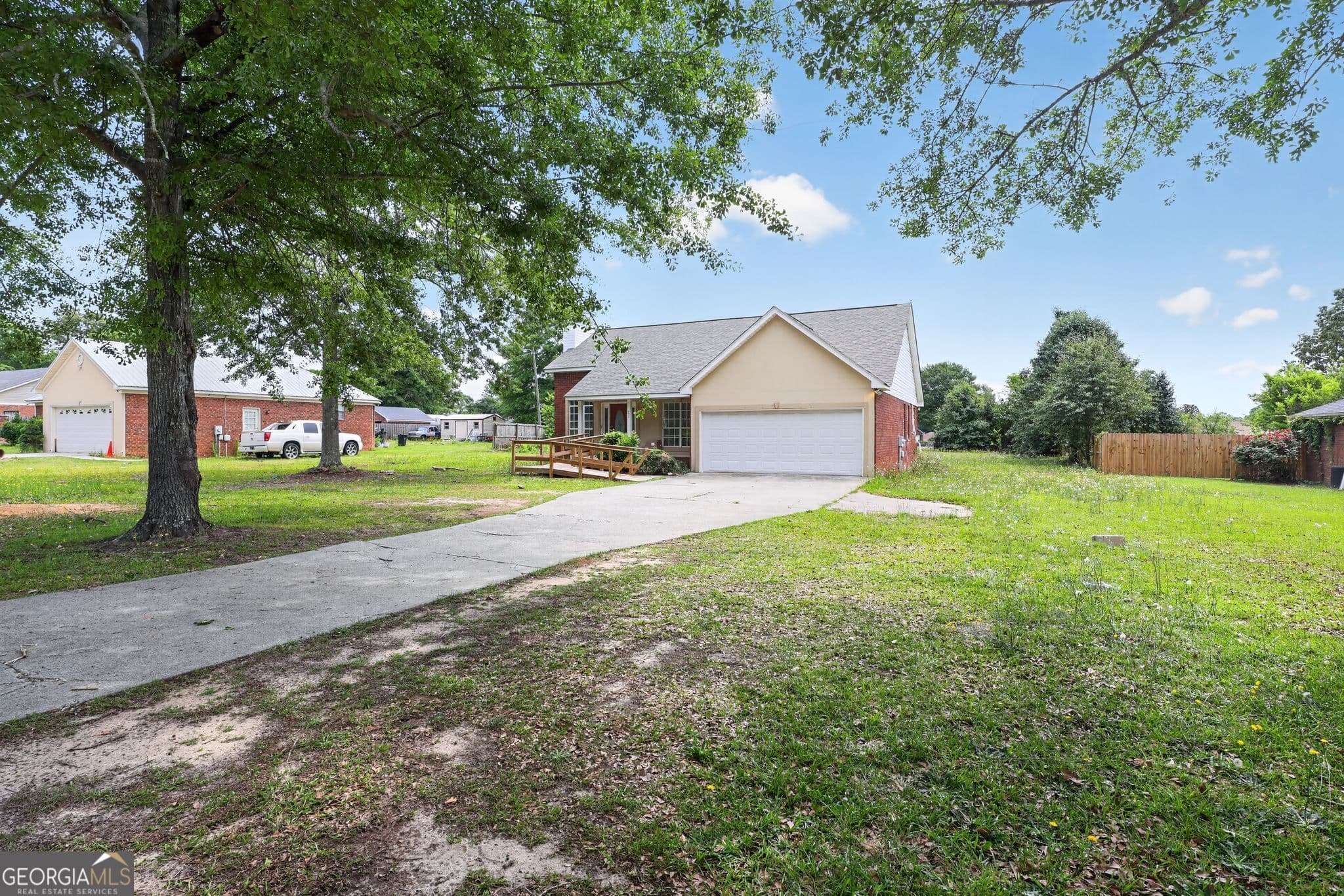3 bedroom, 2 bathroom, 1,492 sq ft single family residence for sale at 4634 Storey Mill Road, Hephzibah, GA 30815 — photo 3