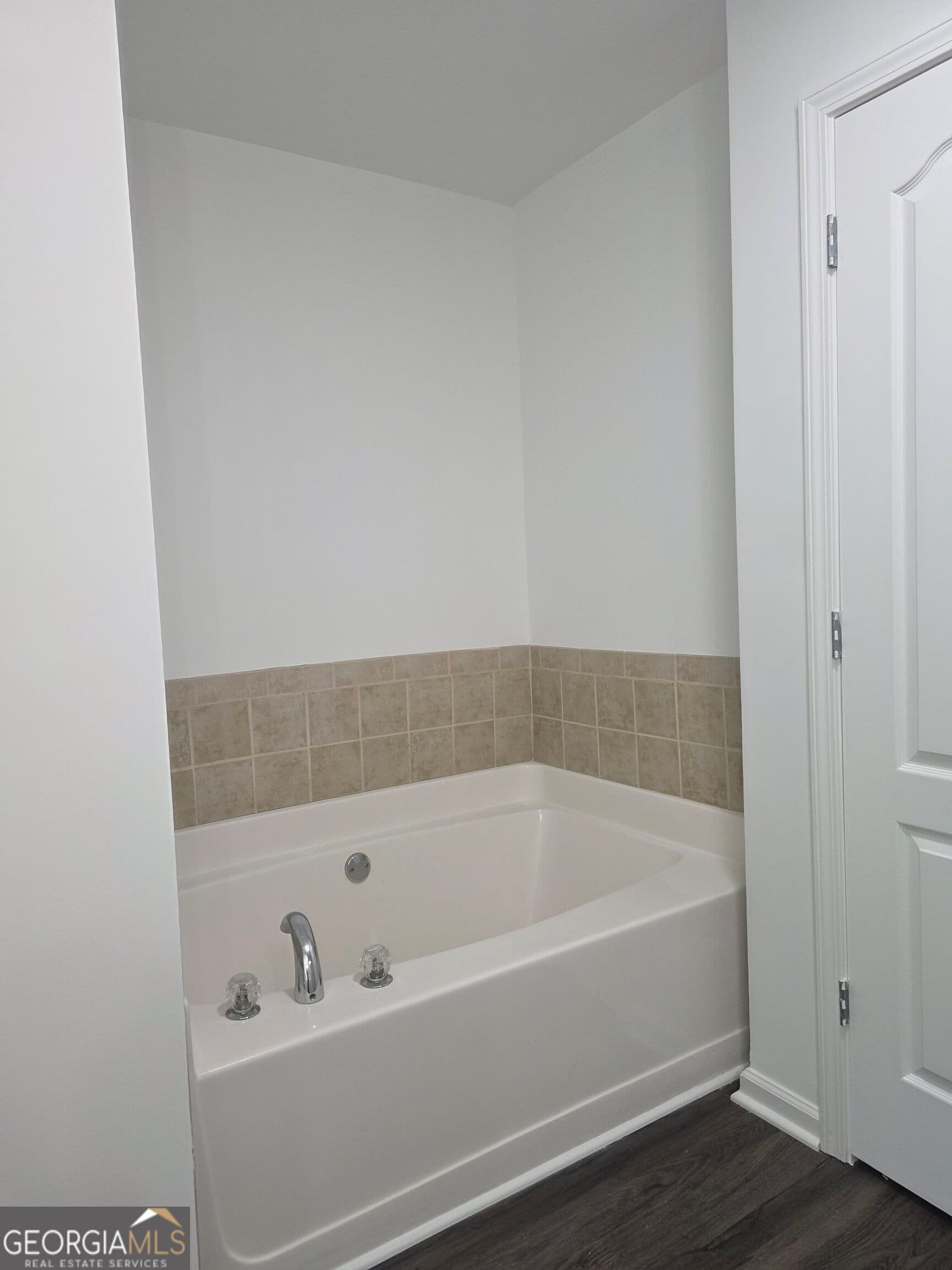 3 bedroom, 2.5 bathroom, 1,722 sq ft townhouse for rent at 5732 Singlebriar Court, Norcross, GA 30093 for $2,200 a month — photo 10