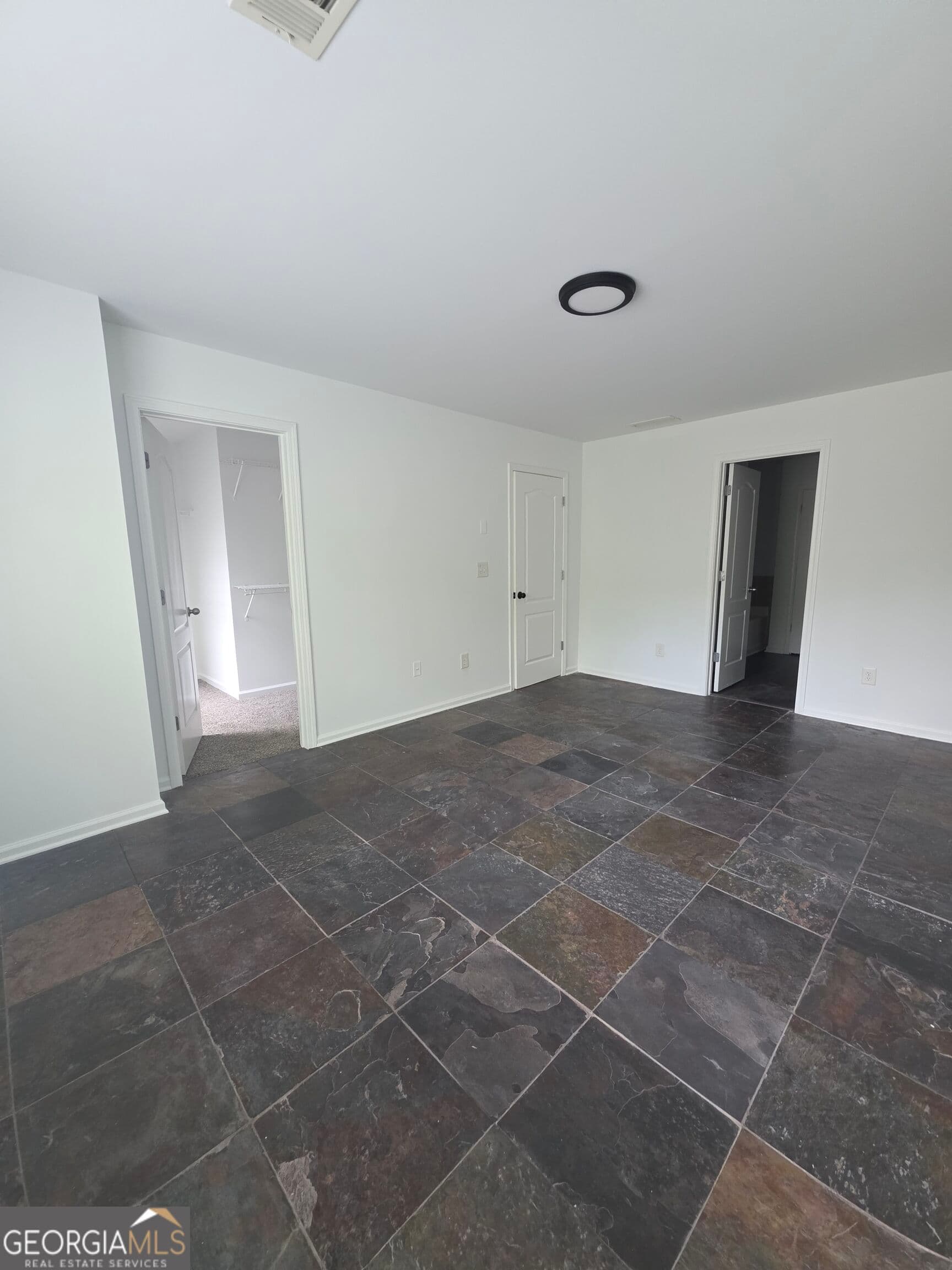 3 bedroom, 2.5 bathroom, 1,722 sq ft townhouse for rent at 5732 Singlebriar Court, Norcross, GA 30093 for $2,200 a month — photo 8