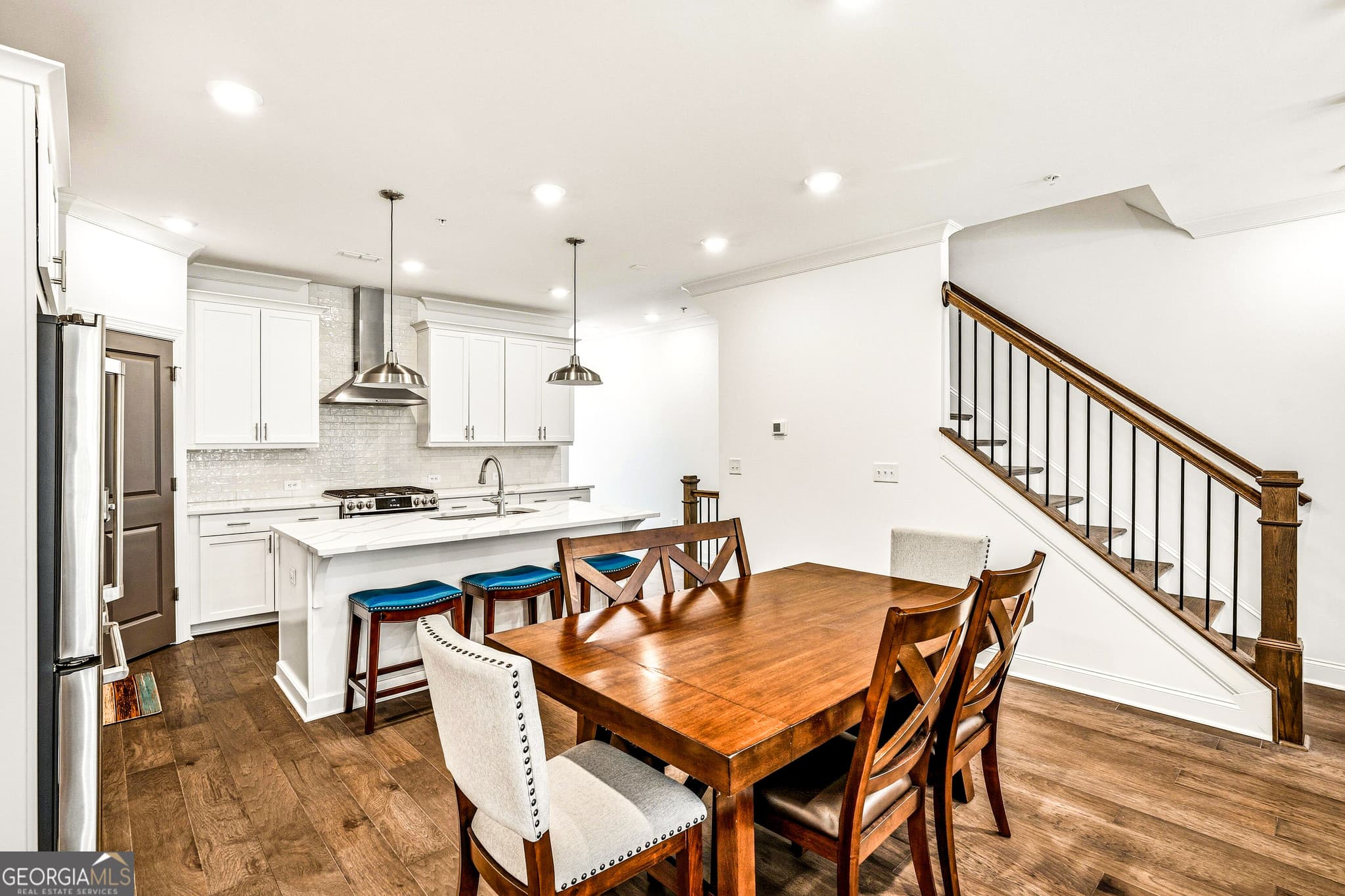 3 bedroom, 3.5 bathroom, 2,304 sq ft townhouse for sale at 407 Olmstead Way, Alpharetta, GA 30022 — photo 8