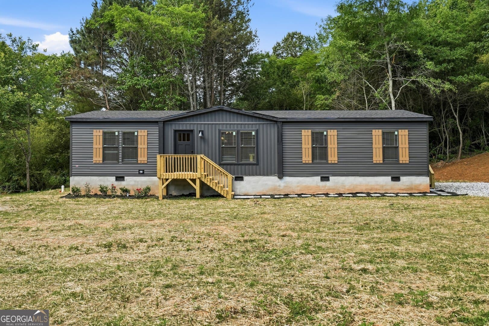 3 bedroom, 2 bathroom, 1,496 sq ft manufactured home,single family residence sold at 4909 Price Road, Gainesville, GA 30506
