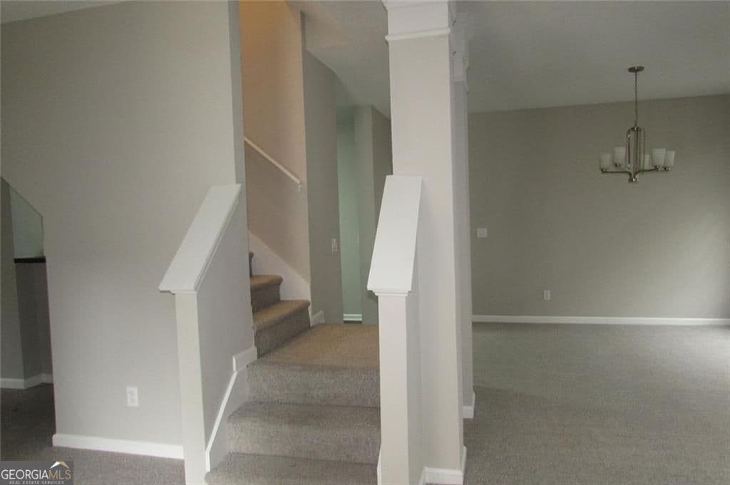 3 bedroom, 2.5 bathroom, 1,918 sq ft single family residence for sale at 5901 Ravensway Drive, Lithonia, GA 30058 — photo 5