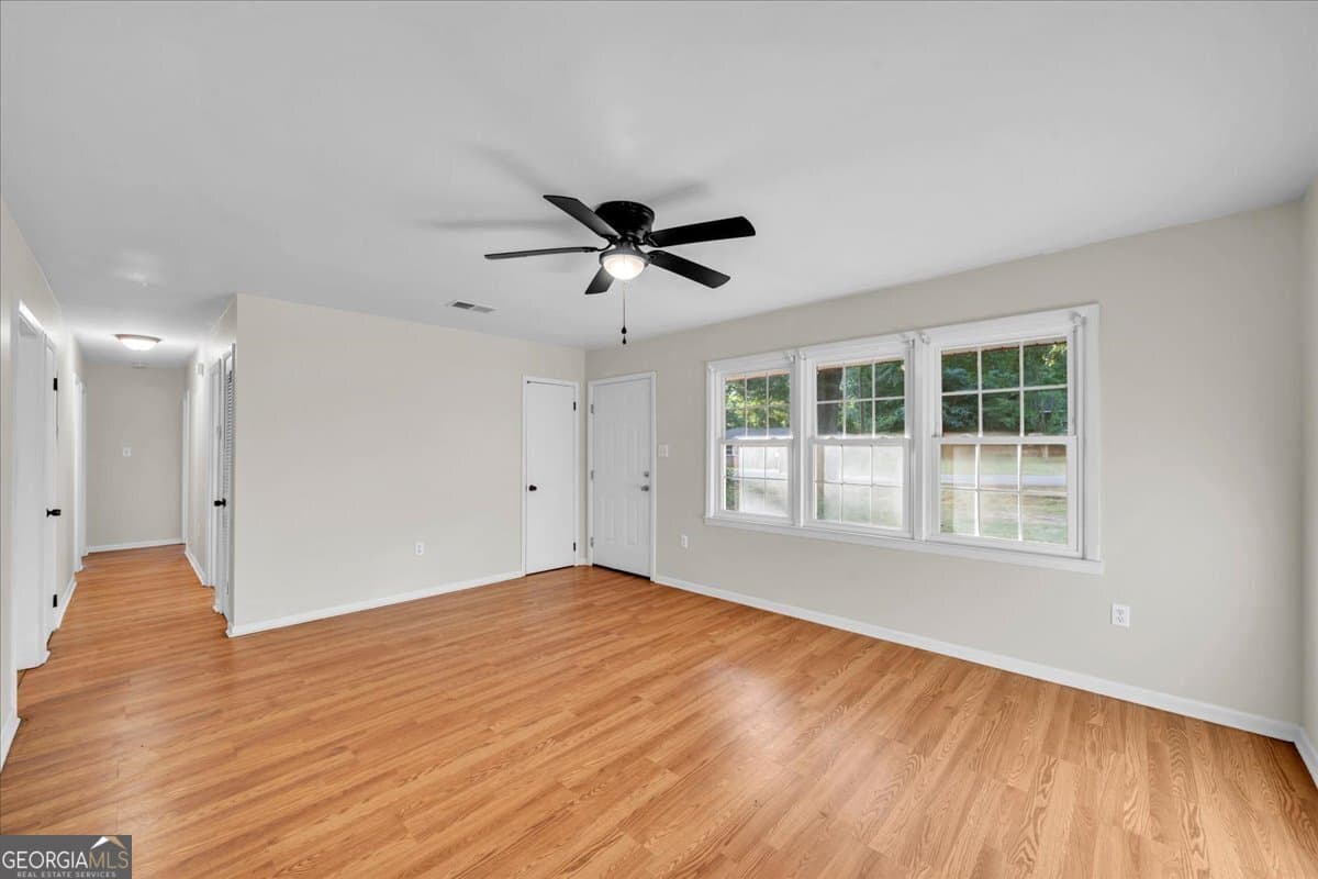 3 bedroom, 2 bathroom, 1,112 sq ft single family residence for sale at 413 Davis Drive, Centerville, GA 31028 — photo 7