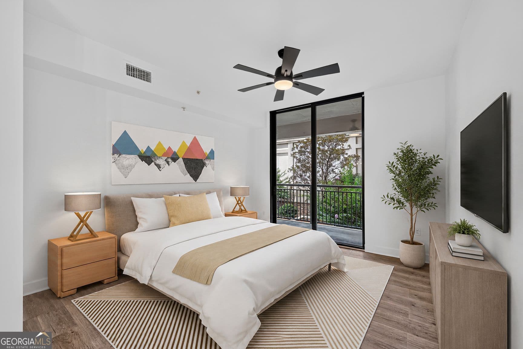 1 bedroom, 1 bathroom, 761 sq ft condominium for sale at 3040 Peachtree Road 313, Atlanta, GA 30305 — photo 10