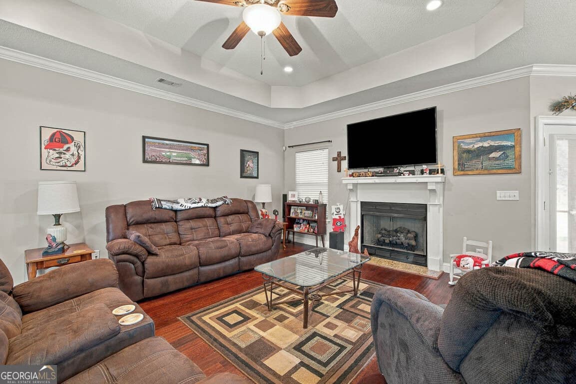 4 bedroom, 3 bathroom, 2,432 sq ft single family residence for sale at 65 Silver Bluff Drive, Brunswick, GA 31523 — photo 6