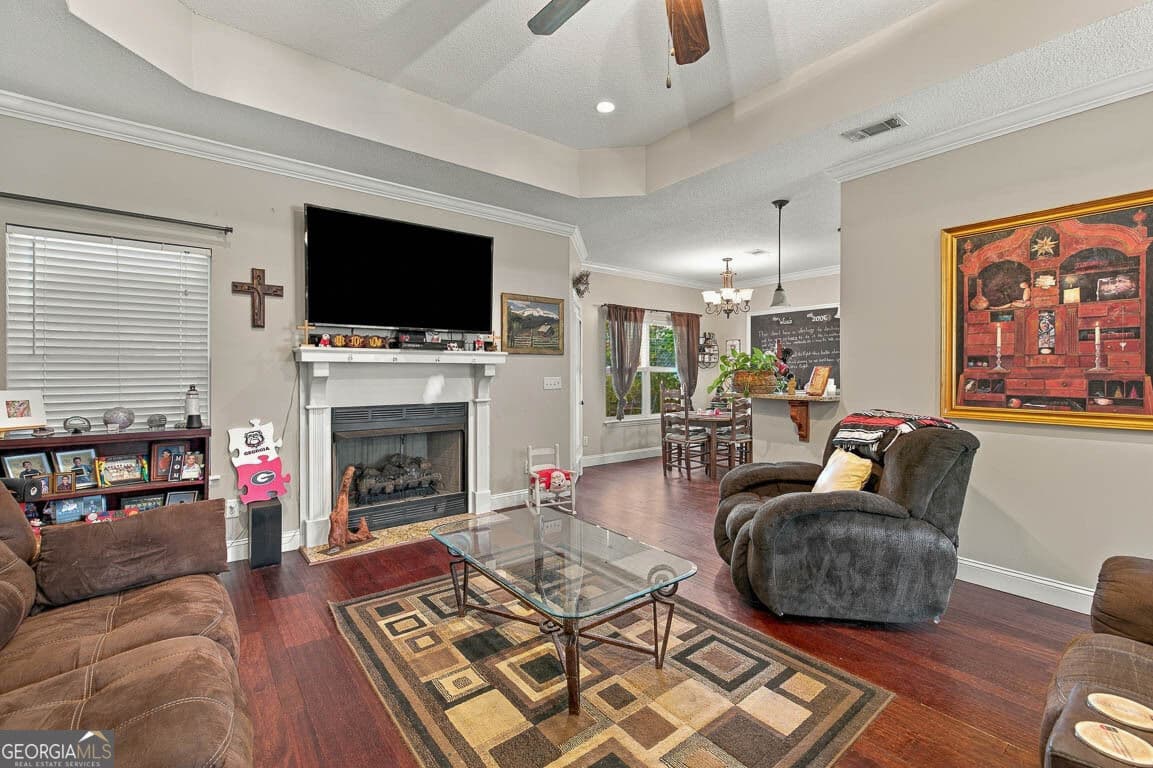 4 bedroom, 3 bathroom, 2,432 sq ft single family residence for sale at 65 Silver Bluff Drive, Brunswick, GA 31523 — photo 7