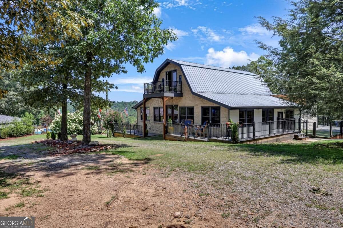 3 bedroom, 3 bathroom, 2,200 sq ft single family residence for rent at 268 Creek Bank Drive A, Talking Rock, GA 30175 for $3,500 a month — photo 5
