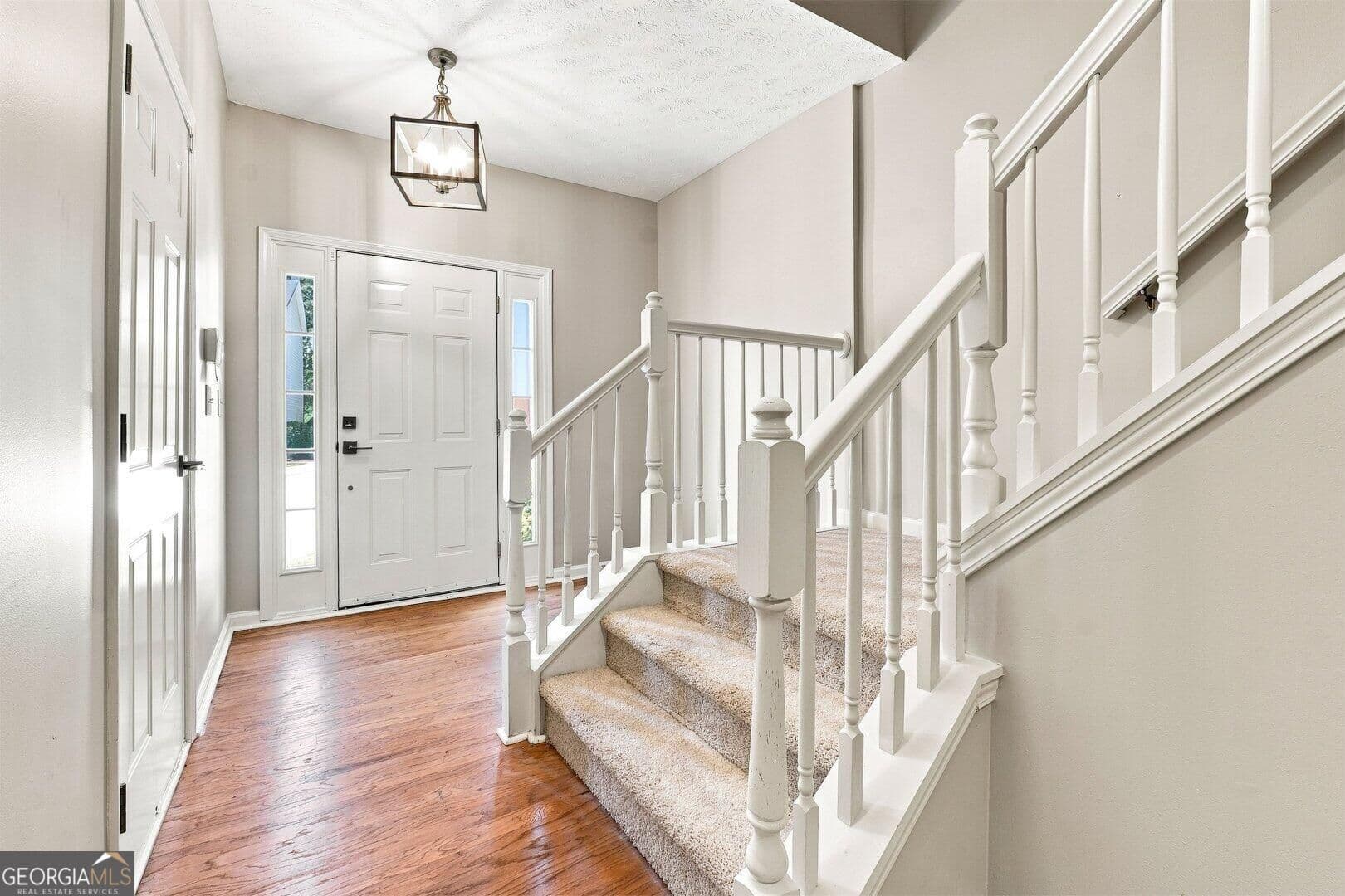 4 bedroom, 3.5 bathroom, 2,000 sq ft townhouse for sale at 3684 Lantern Walk Lane, Scottdale, GA 30079 — photo 6