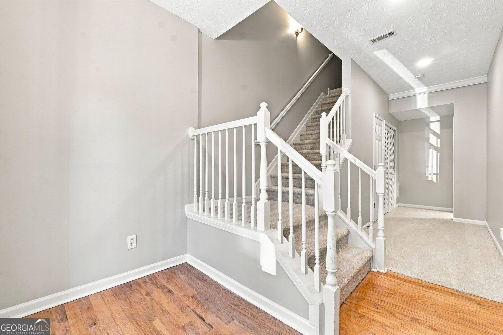 4 bedroom, 3.5 bathroom, 2,000 sq ft townhouse for sale at 3684 Lantern Walk Lane, Scottdale, GA 30079 — photo 5