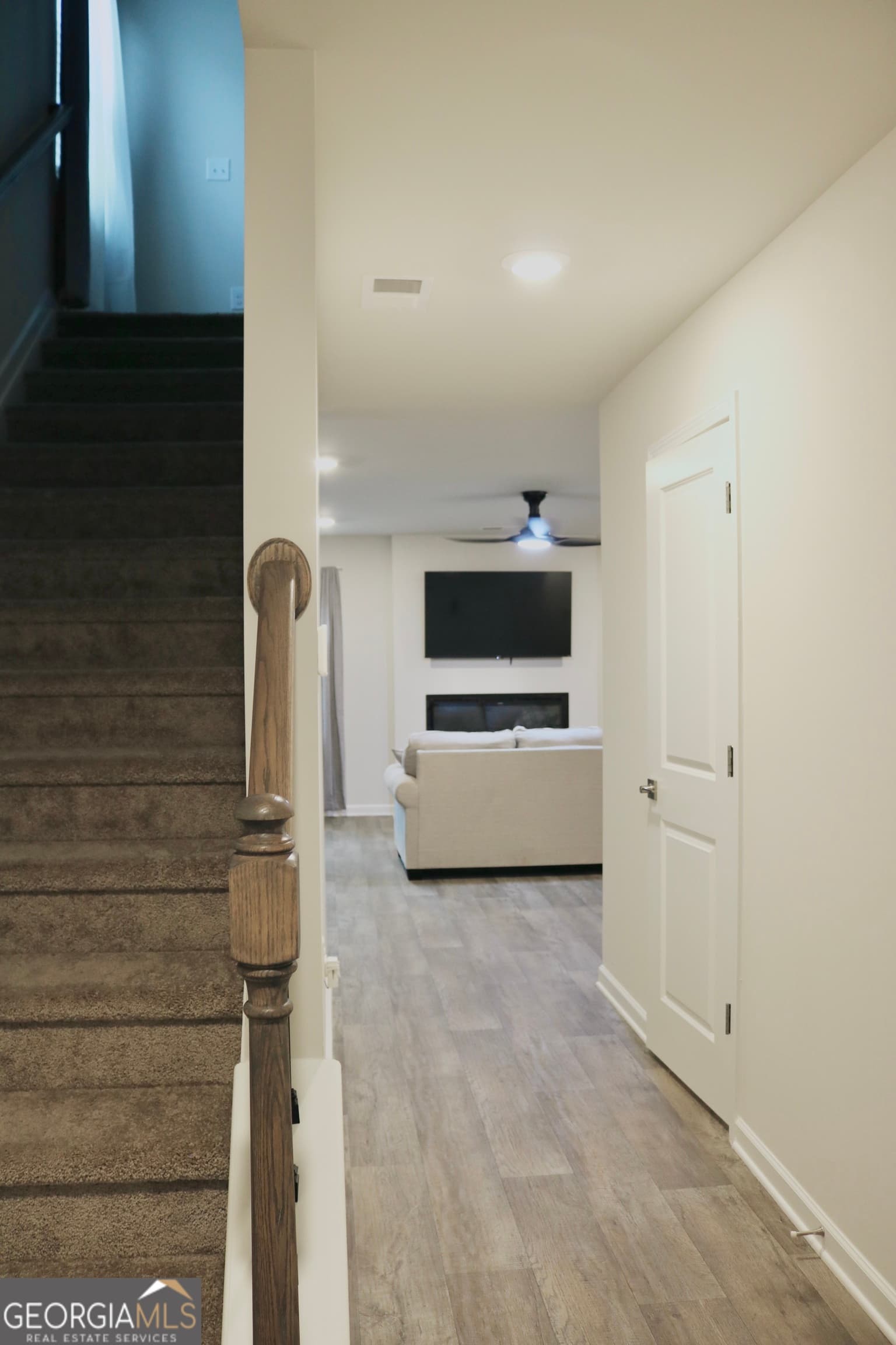 4 bedroom, 2.5 bathroom, 2,015 sq ft single family residence for rent at 204 River Meadow Drive, Lagrange, GA 30241 for $3,200 a month — photo 2