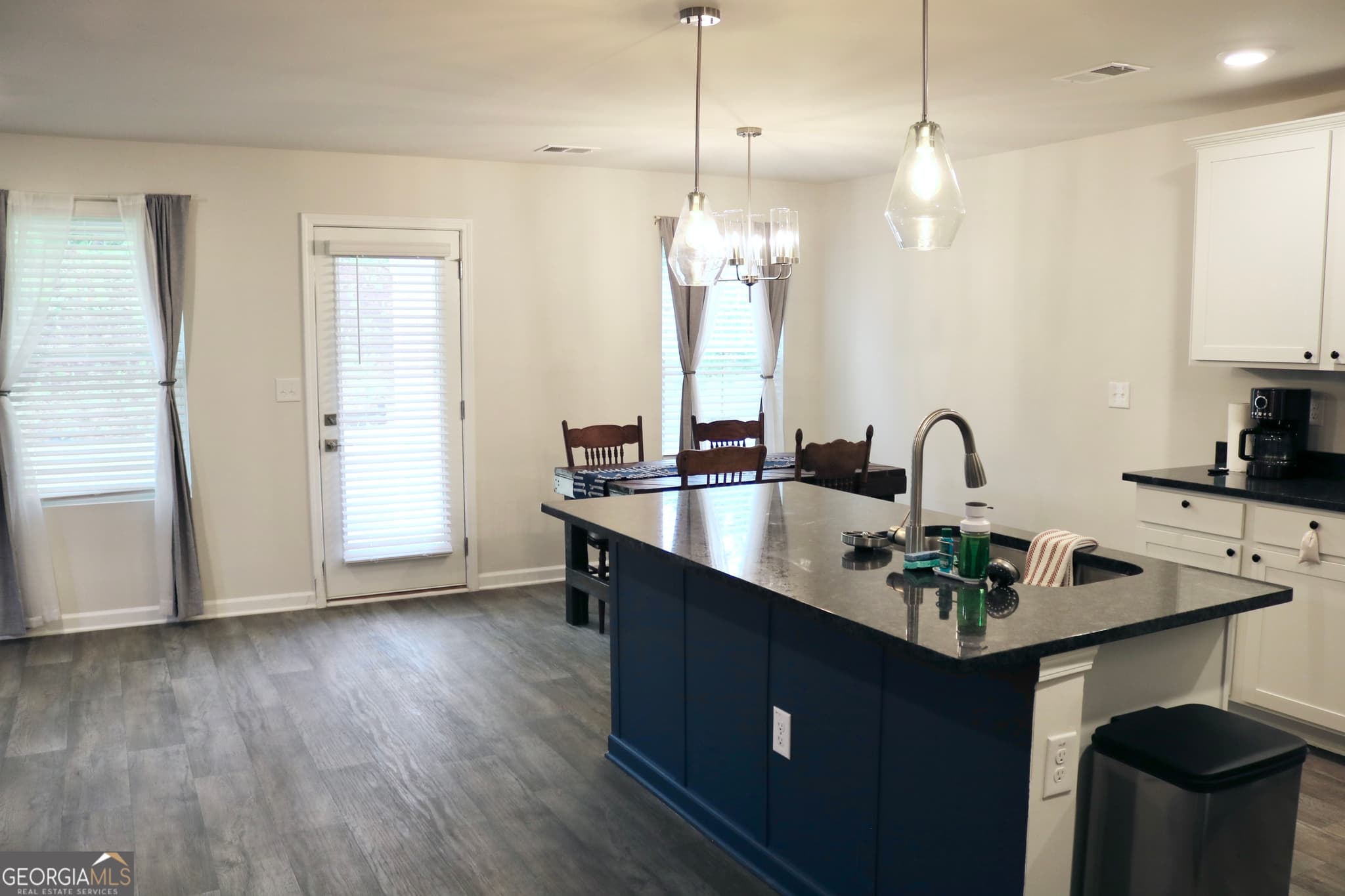 4 bedroom, 2.5 bathroom, 2,015 sq ft single family residence for rent at 204 River Meadow Drive, Lagrange, GA 30241 for $3,200 a month — photo 10