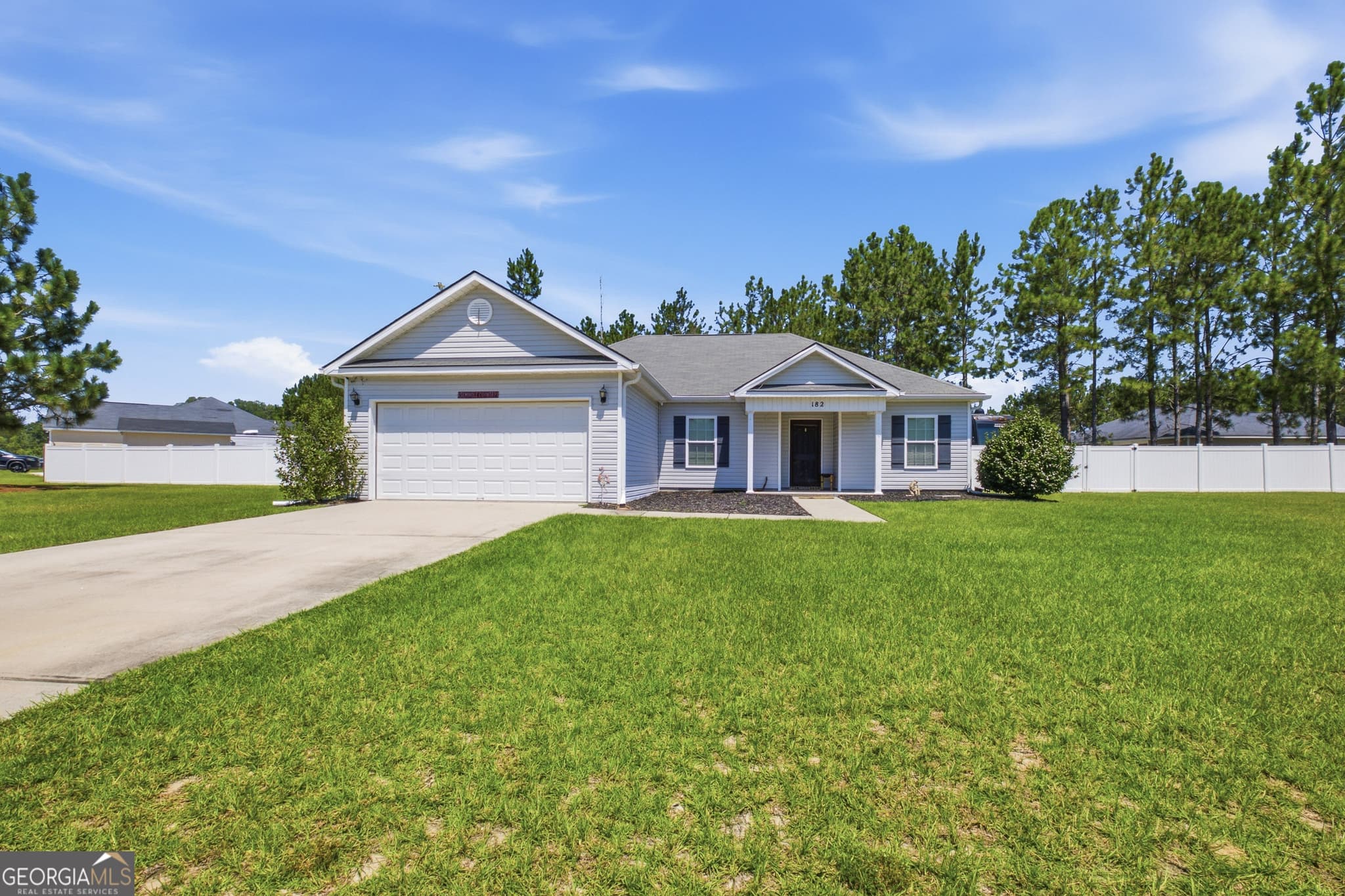 3 bedroom, 2 bathroom, 1,475 sq ft single family residence for sale at 182 Stillwater Drive, Statesboro, GA 30461 — photo 2