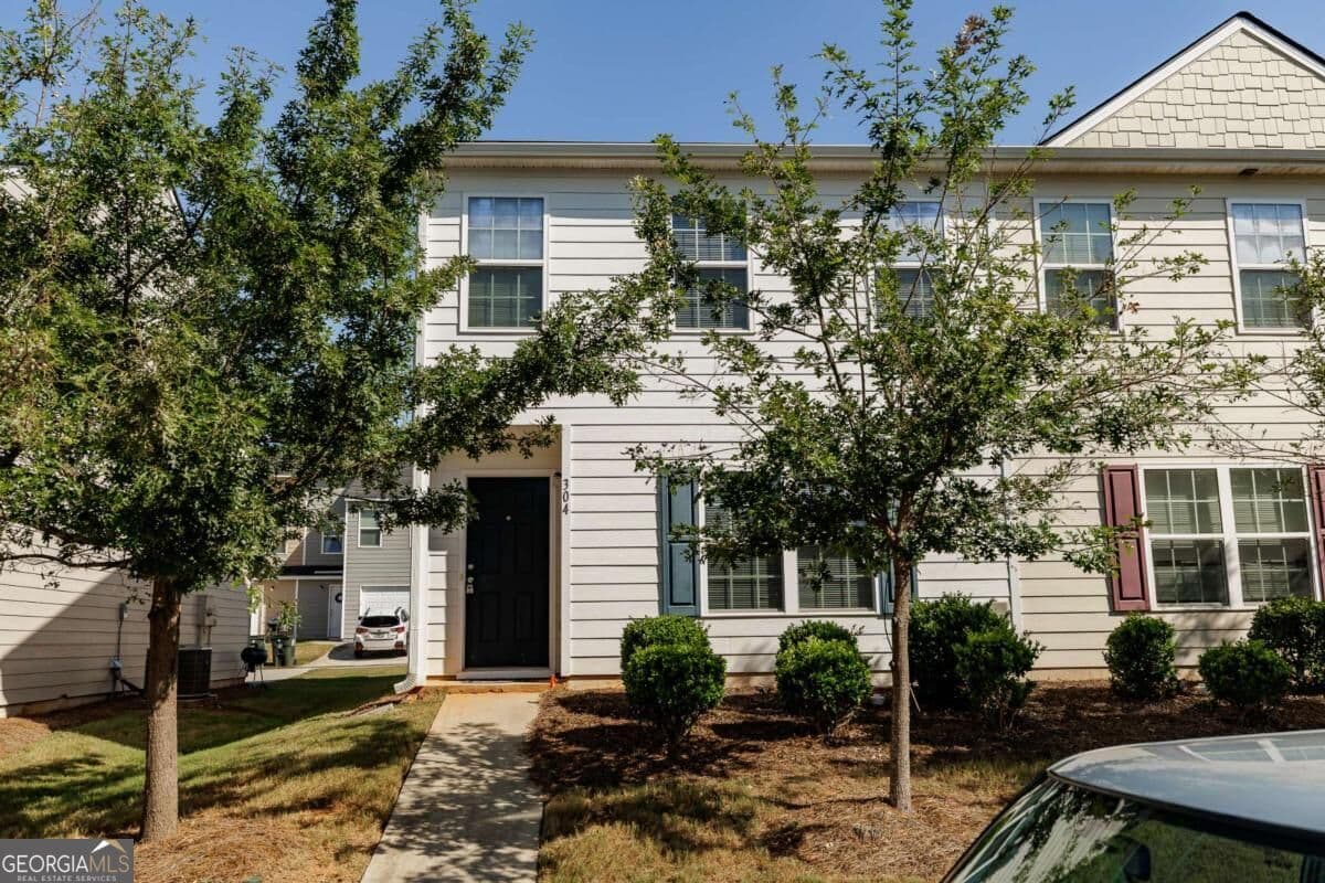 3 bedroom, 2.5 bathroom, 1,497 sq ft single family residence for sale at 304 Samuel Clemens Way, Athens, GA 30607 — photo 1 of 30