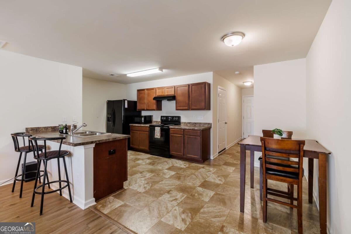 3 bedroom, 2.5 bathroom, 1,497 sq ft single family residence for sale at 304 Samuel Clemens Way, Athens, GA 30607 — photo 8