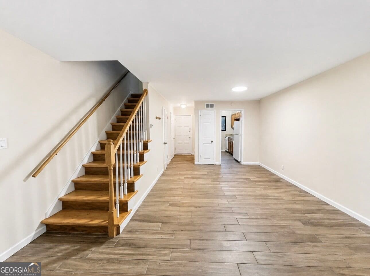 2 bedroom, 1.5 bathroom, 1,092 sq ft condominium for sale at 2545 Bradford Square, Atlanta, GA 30345 — photo 7