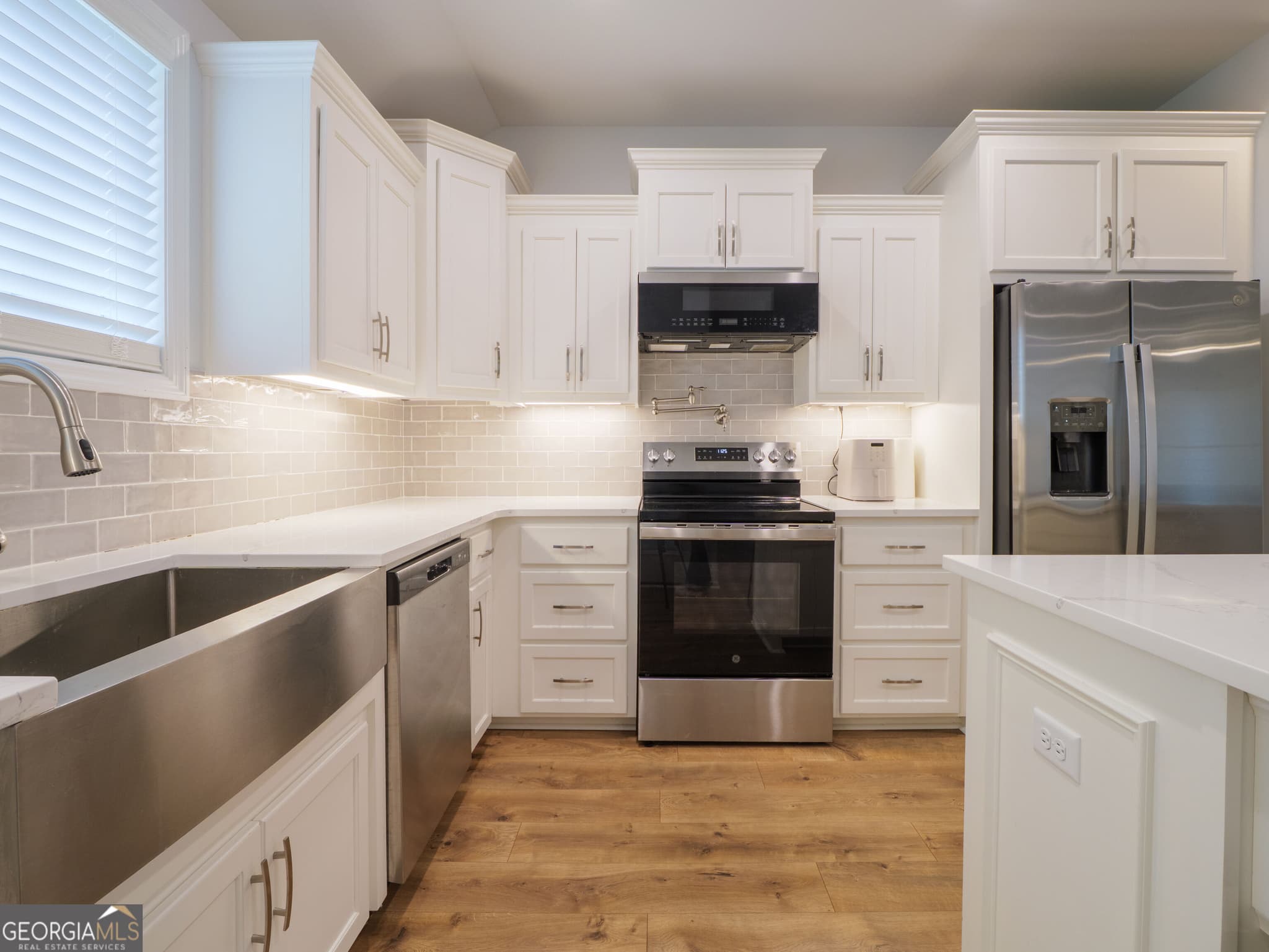 4 bedroom, 2 bathroom, 1,658 sq ft single family residence for sale at 311 McNeal Heritage Circle, Hahira, GA 31632 — photo 7